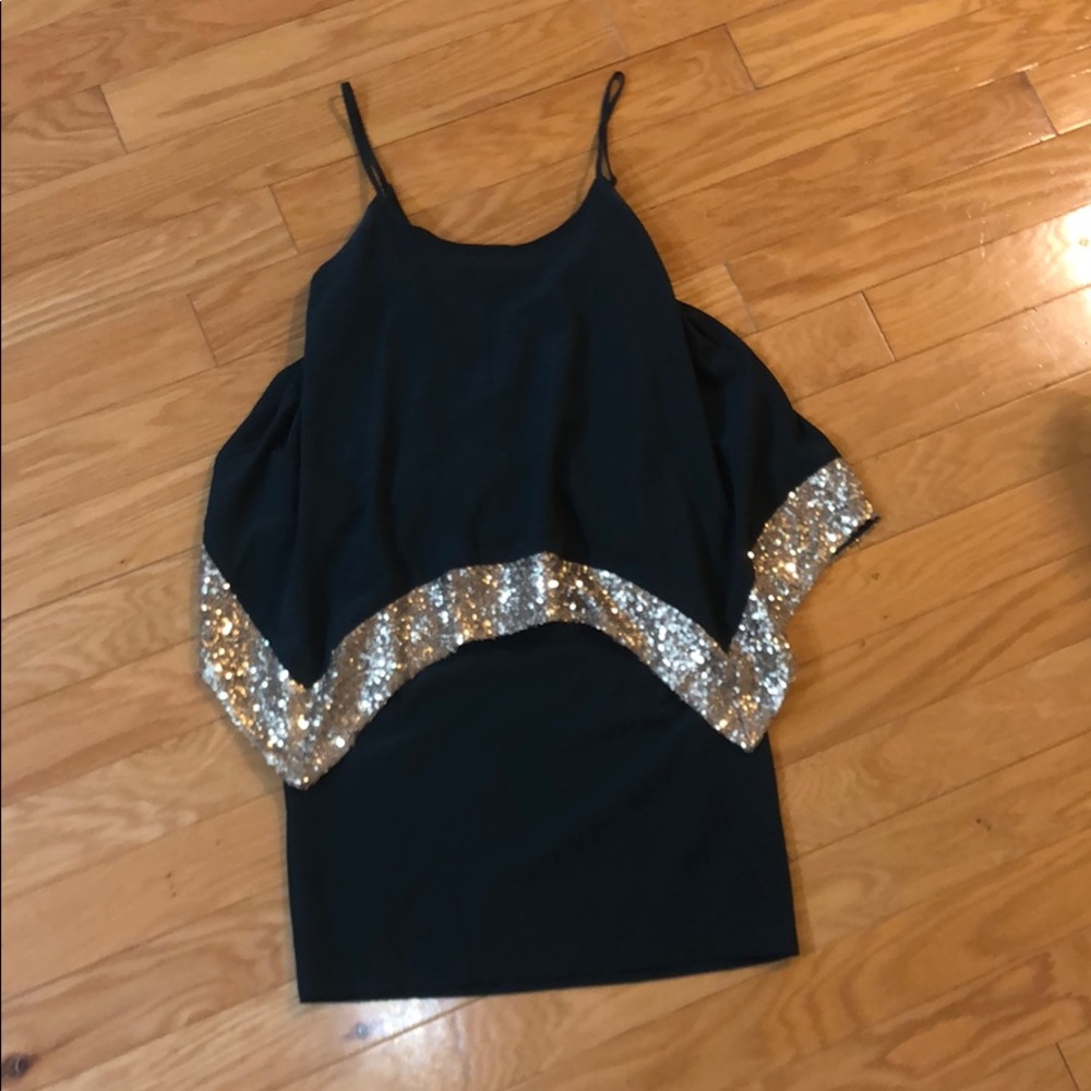 Fun festive Gianni Bini cocktail dress!
